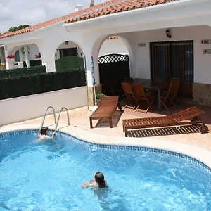 https://casa-mireia-i-paula.catalonia-hotels.com